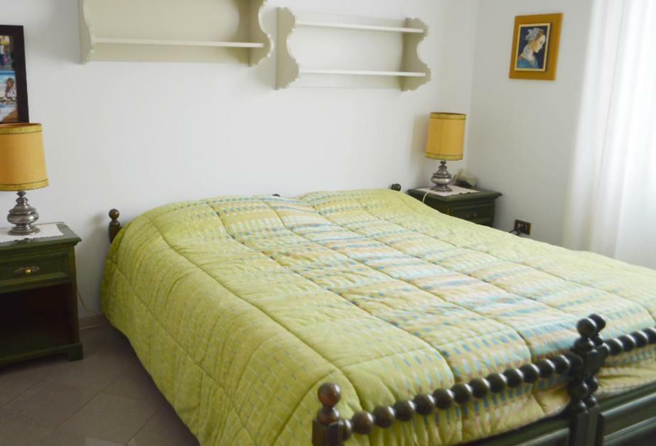 L'Alloggio Di Anna Maria Camera Con Bagno Privato 恩波利 外观 照片